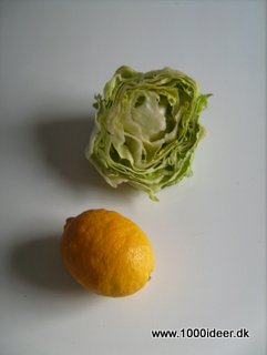 Frisk salat med citronsaft